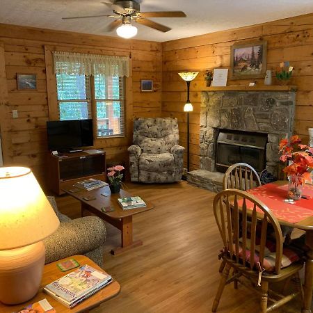 Misty Creek Log Cabins ماجي فالي المظهر الخارجي الصورة