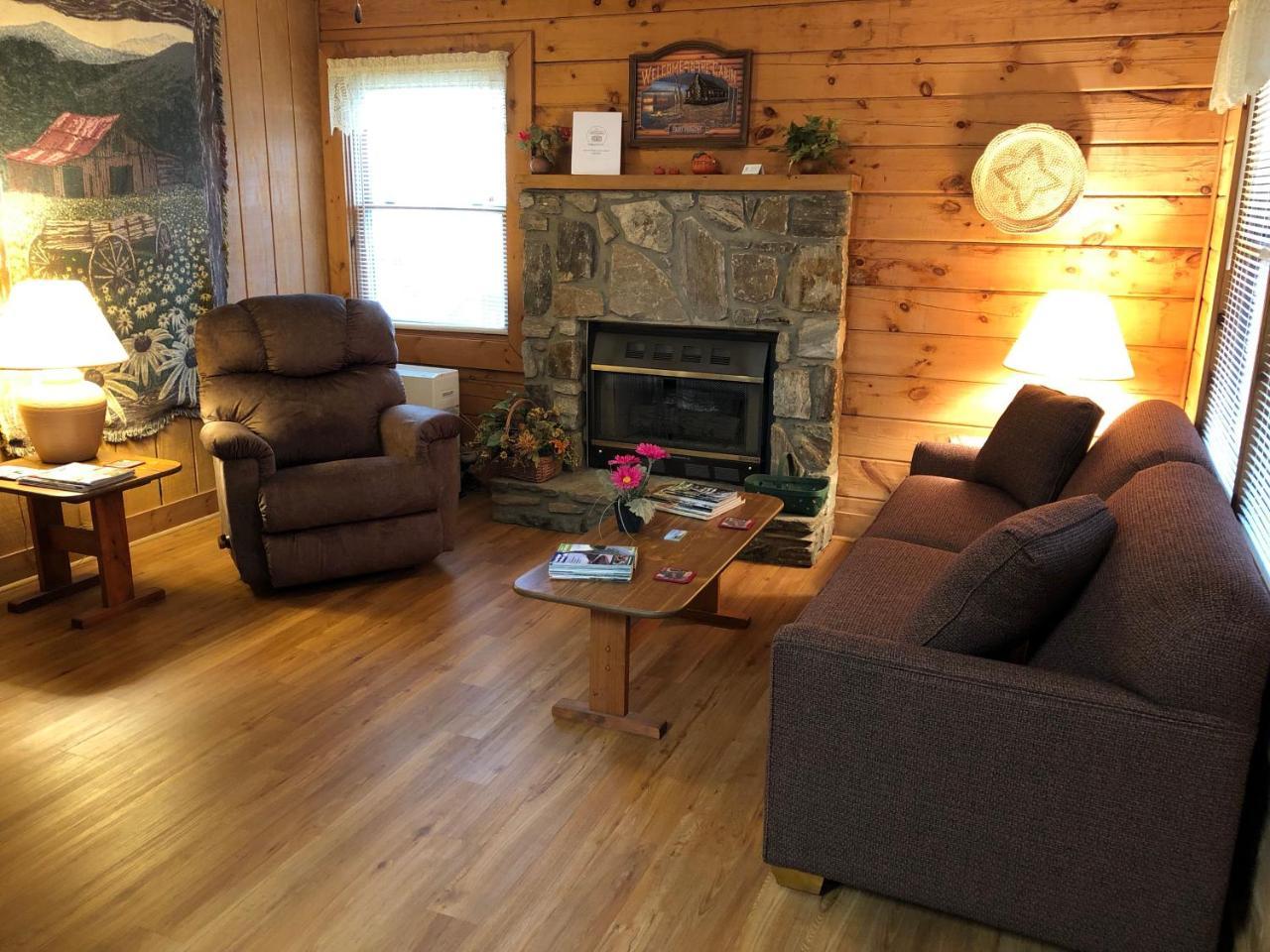 Misty Creek Log Cabins ماجي فالي المظهر الخارجي الصورة